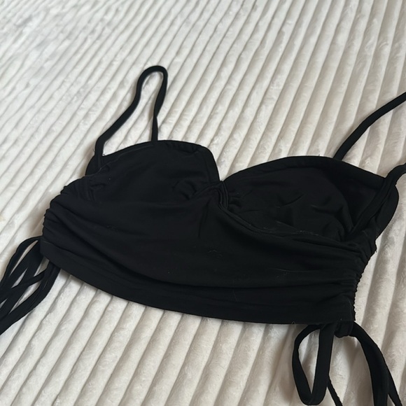 going out top - Picture 2 of 4